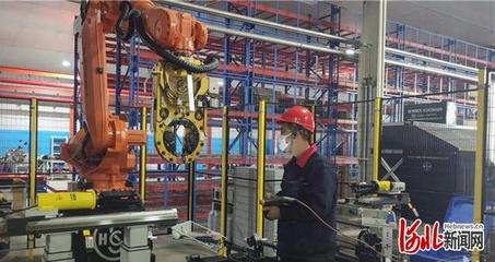 河北大工匠印超 自主研發(fā)機(jī)械設(shè)備，引領(lǐng)行業(yè)告別“買買買”